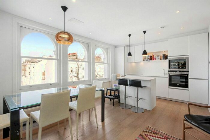 2 Bedroom Flat To Rent In Colville Terrace, London, W11