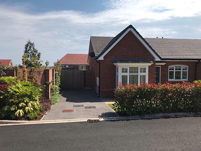 2 Bedroom Bungalow For Sale In Howkeld Close, Kirkbymoorside, York, YO62