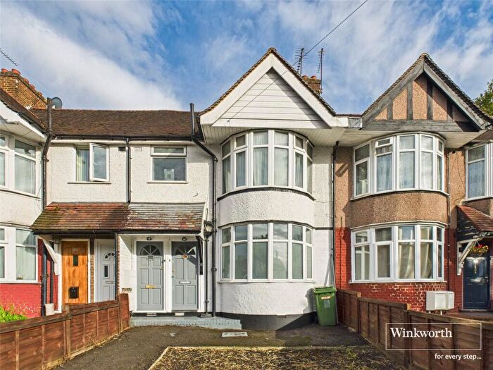 1 Bedroom Apartment For Sale In Braemar Road, Neasden, London, NW10