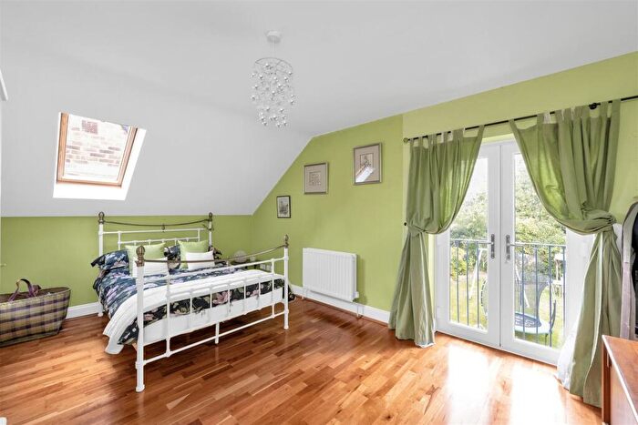 5 Bedroom Detached House For Sale In Lime Avenue, Blackmore End, AL4