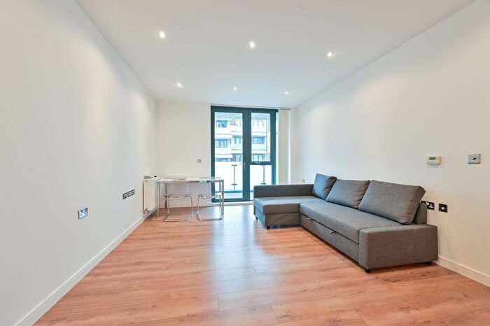 1 Bedroom Flat For Sale In Quebec Way, Canada Water, London, SE16
