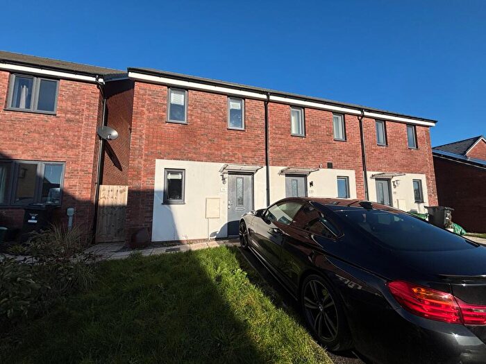 2 Bedroom House To Rent In Norrish Lane, Tithebarn, EX1