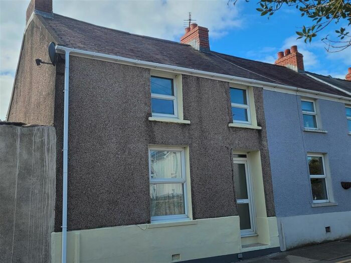 3 Bedroom Terraced House To Rent In Shipmans Lane, Haverfordwest, SA61