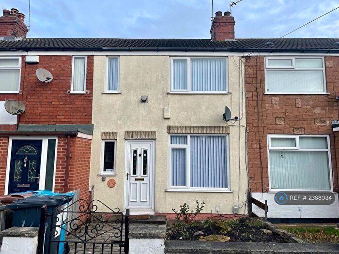 2 Bedroom Terraced House To Rent In Brooklands Road, Hull, HU5