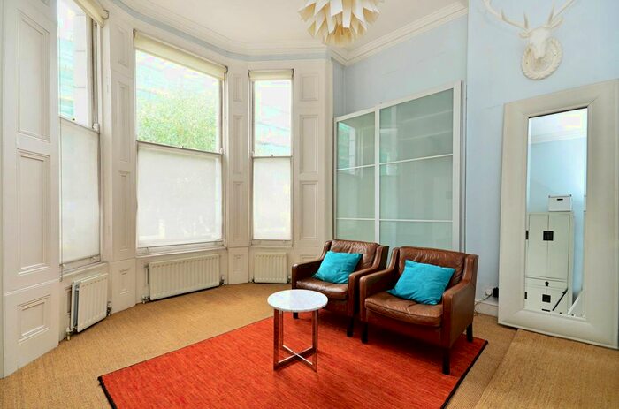 1 Bedroom Studio To Rent In Longridge Road, Earls Court, London, SW5