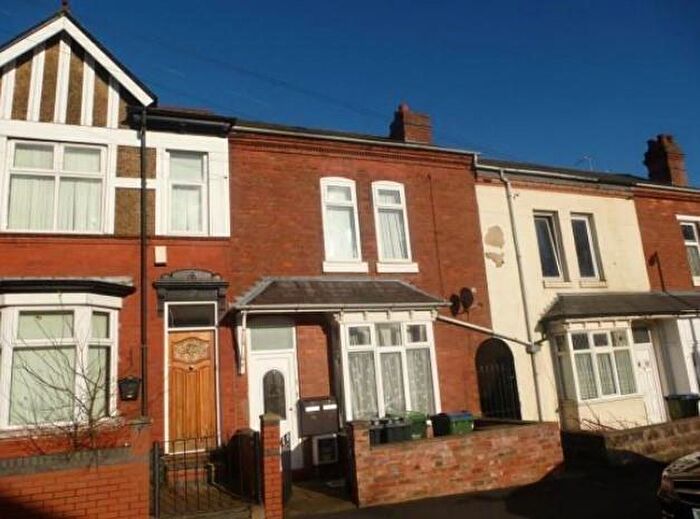 1 Bedroom Flat To Rent In Auckland Road, Smethwick, B67