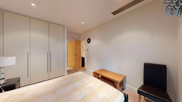 2 Bedroom Flat For Sale In Maida Vale, London, W9
