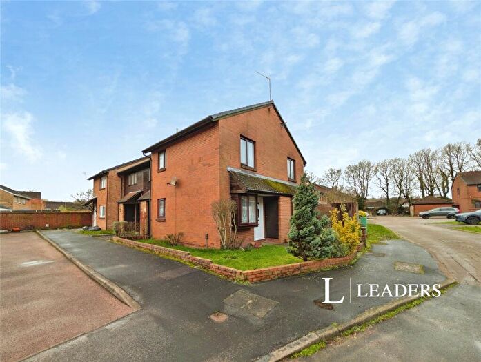 1 Bedroom Semi-Detached House For Sale In Wellers Close, West Totton, Southampton, SO40