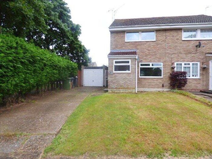 3 Bedroom Semi Detached House To Rent In Selwyn Gardens, SO50