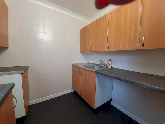 1 Bedroom Flat To Rent In - Whitegate Drive, Blackpool, Lancashire, FY3