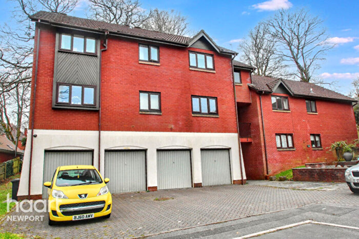 2 Bedroom Apartment For Sale In Kings Acre Fields Park Road, Newport, NP20