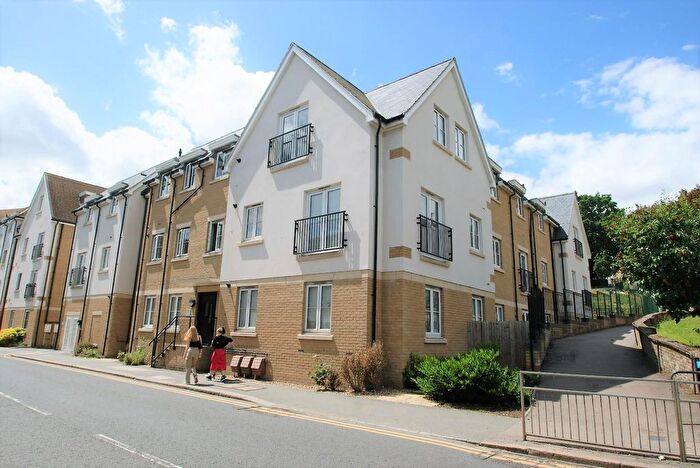 2 Bedroom Flat To Rent In South Street, Bishop's Stortford, CM23