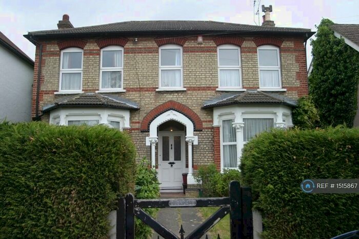 3 Bedroom Maisonette To Rent In Upton Road South, Bexley, DA5