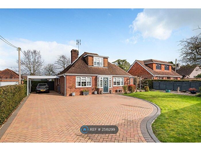 3 Bedroom Bungalow To Rent In Byfleet Avenue, Old Basing, Basingstoke, RG24