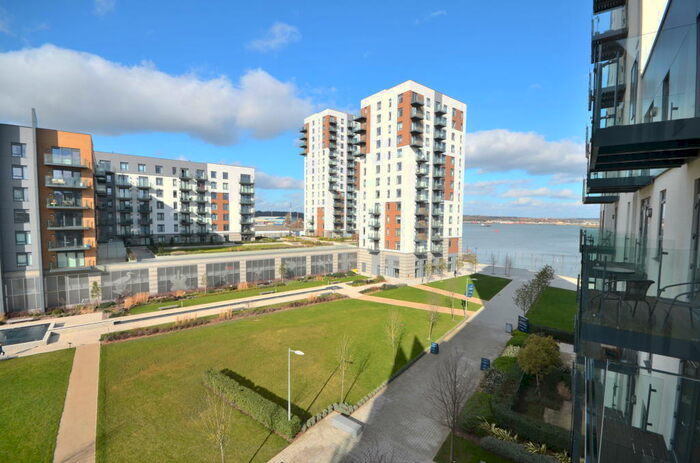 Apartment To Rent In Marina Heights, Pearl Lane, Gillingham, ME7