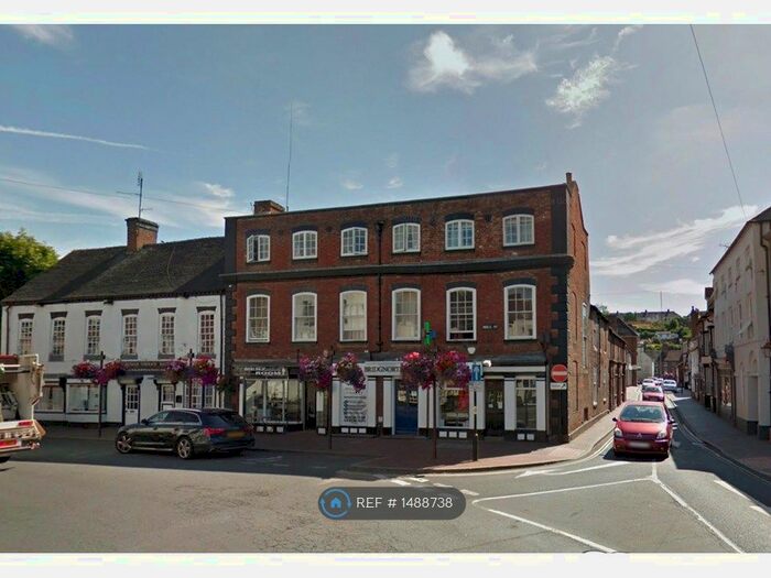 2 Bedroom Flat To Rent In Monks Court, Bridgnorth, WV15