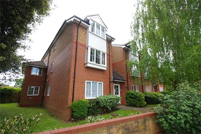 1 Bedroom Flat To Rent In Holm Oak Park, Hagden Lane, Watford, WD18