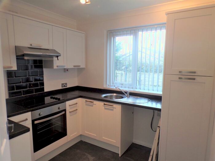 2 Bedroom Flat To Rent In Fairhaven Close, Thornton-Cleveleys, FY5
