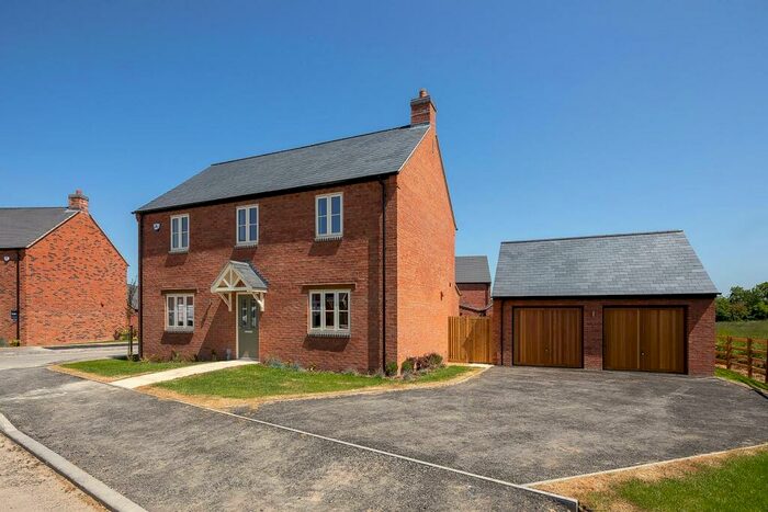 4 Bedroom Detached House For Sale In Station Road, North Kilworth, LE17