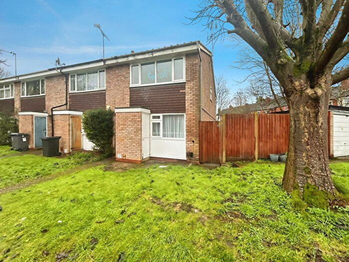 1 Bedroom Flat To Rent In Lennox Gardens, Wolverhampton, WV3