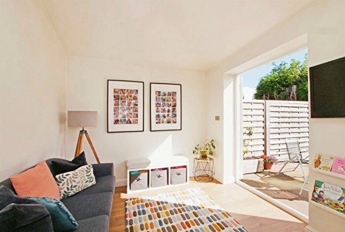 3 Bedroom Semi-Detached House For Sale In Lowfield Drive, Haxby, York, YO32