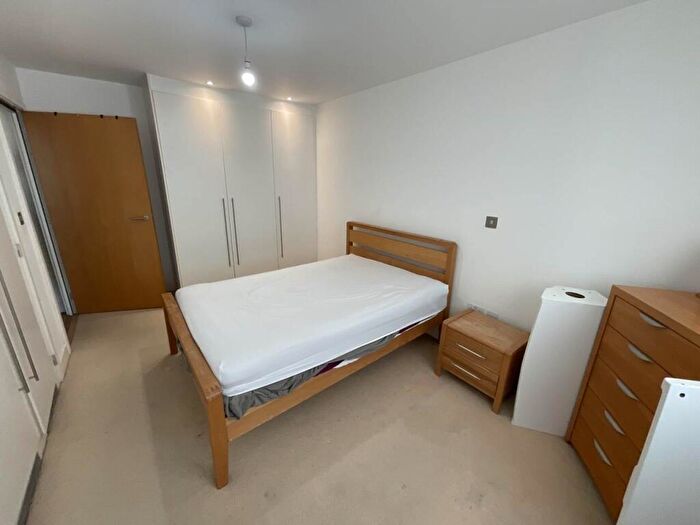 1 Bedroom Flat To Rent In The Mast, Albert Basin Way, E16