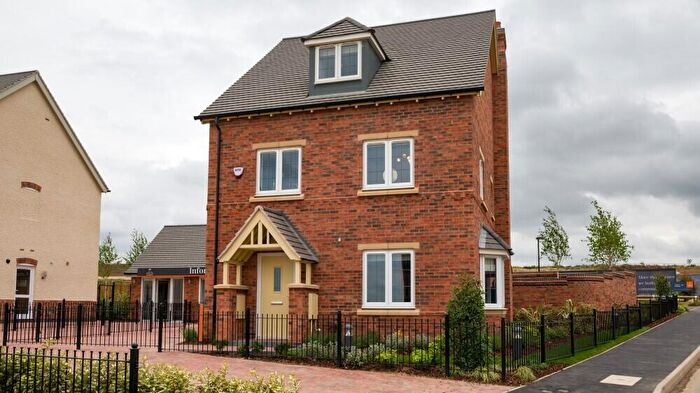 4 Bedroom Detached House For Sale In Houlton Way, Rugby, CV23