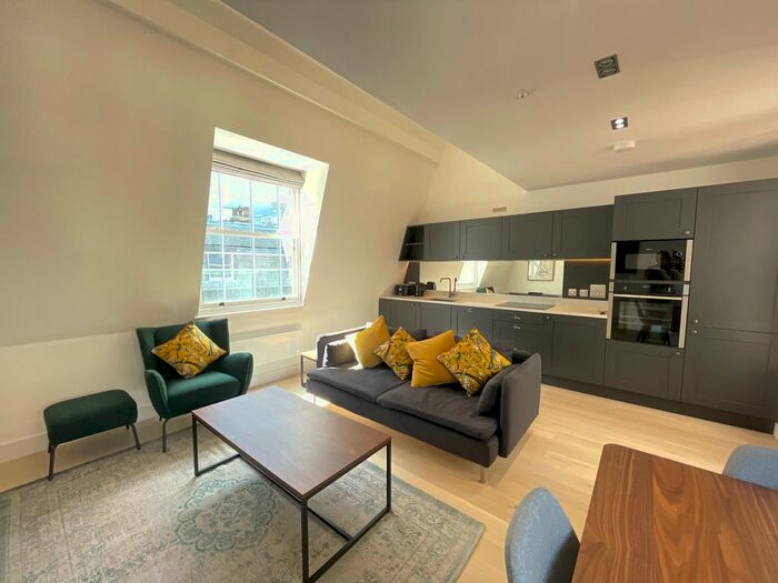 2 Bedroom Town House To Rent In South King Street, City Centre, Manchester, M2