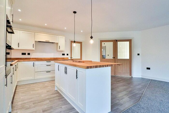 4 Bedroom Bungalow For Sale In Savoy Court, Darlington, DL1