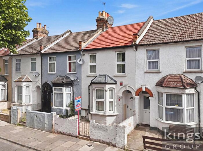 3 Bedroom Terraced House For Sale In Southfield Road, Enfield London, EN3