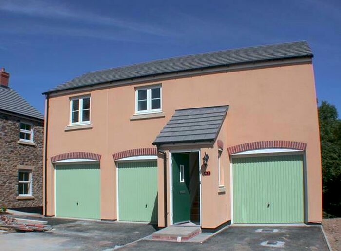 2 Bedroom Property To Rent In Cornflower Close, Launceston, PL15