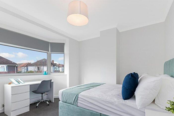 4 Bedroom House To Rent In Warren Road, Bristol, BS34