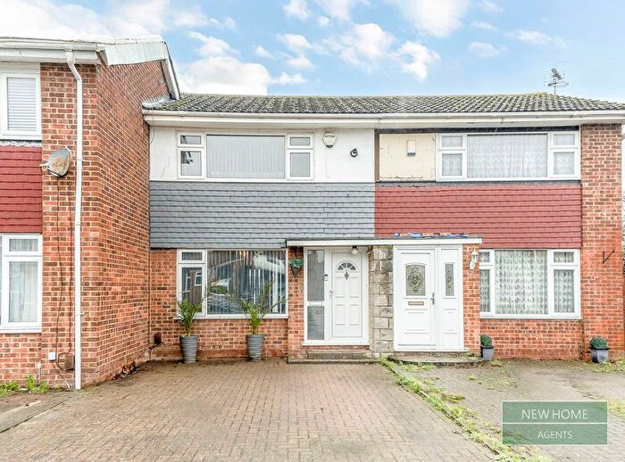 2 Bedroom Terraced House For Sale In Gladstone Drive Sittingbourne, ME10