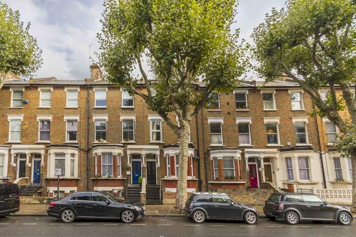 2 Bedroom Flat To Rent In Shirland Road, London W9