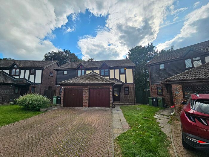 3 Bedroom Semi-Detached House To Rent In Gleneagles Drive, Maidstone, ME15