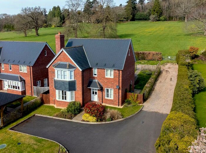 4 Bedroom Detached House For Sale In St. Michaels Close, Blaisdon, GL17