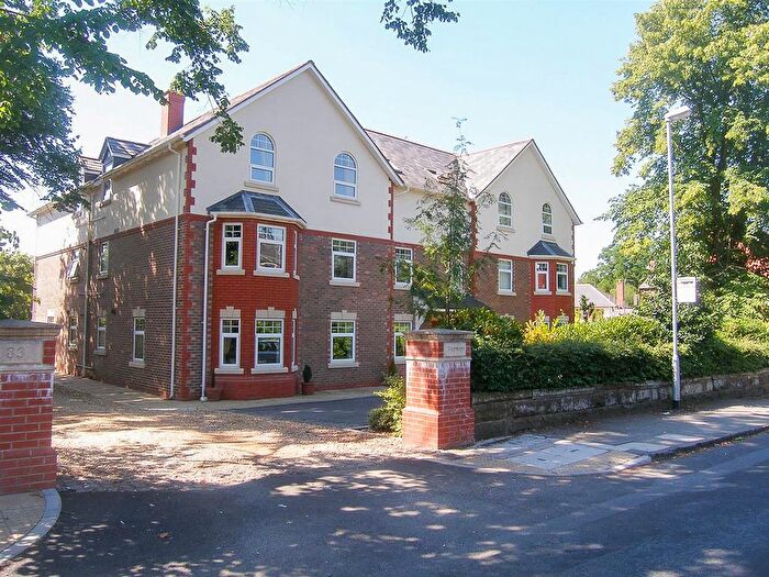 1 Bedroom Flat For Sale In Fairways, Whitefield Road, Stockton Heath, Warrington, WA4