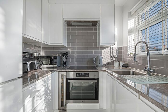 1 Bedroom Flat For Sale In Laburnum Place, Elderslie Road, Eltham Park, SE9