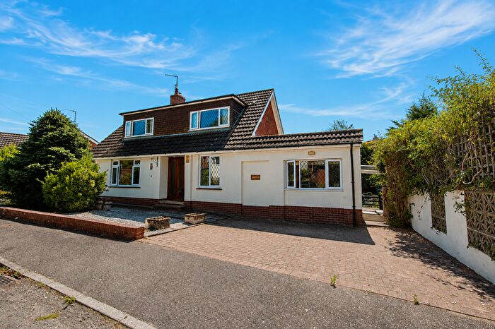 4 Bedroom Detached House For Sale In West View Close, Whimple, EX5