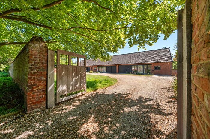 4 Bedroom Terraced House For Sale In Bowthorpe Hall Road, Norwich, NR5