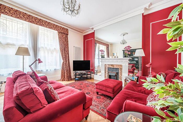 3 Bedroom Flat For Sale In Carlisle Place, Westminster, London, SW1P