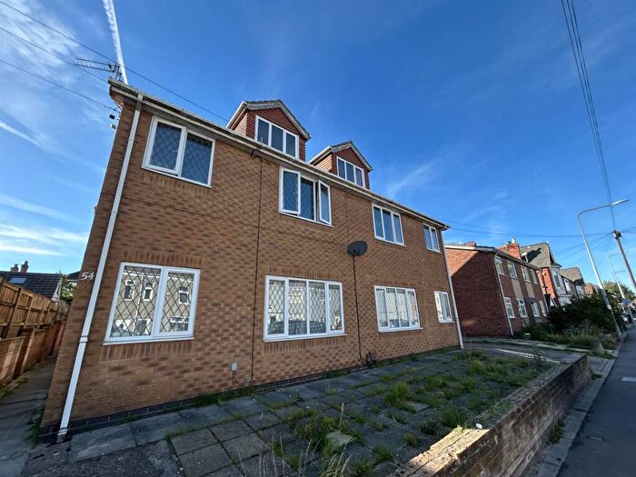 2 Bedroom Apartment To Rent In Ainslie Street, Grimsby, DN32