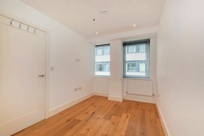 1 Bedroom Flat To Rent In High Street, Croydon, CR0