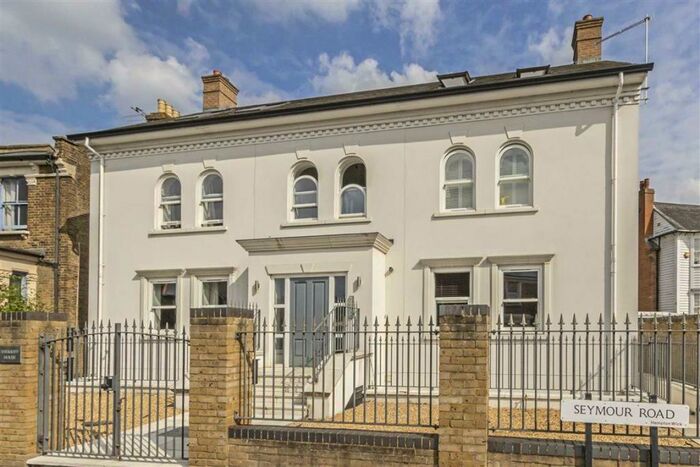 1 Bedroom Flat To Rent In Seymour Road, Hampton Wick, KT1