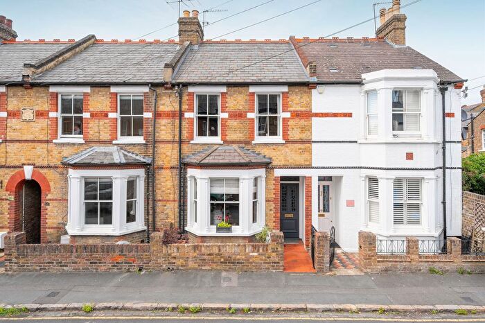 3 Bedroom Property For Sale In Temple Road, Windsor, SL4