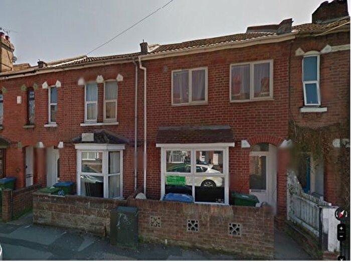 4 Bedroom Property To Rent In Milton Road, Southampton, SO15