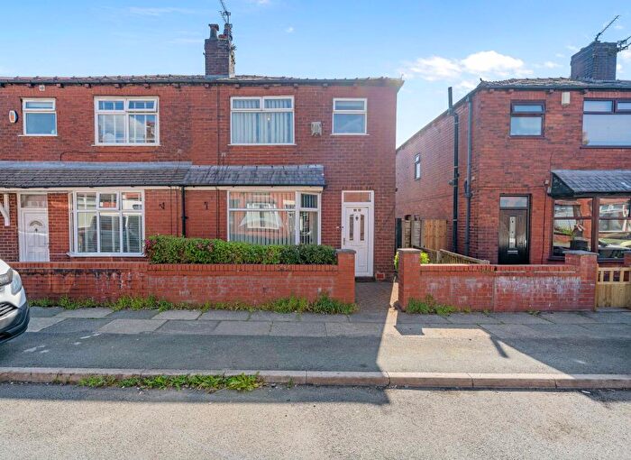 3 Bedroom Semi-Detached House For Sale In Primula Street, Bolton, BL1