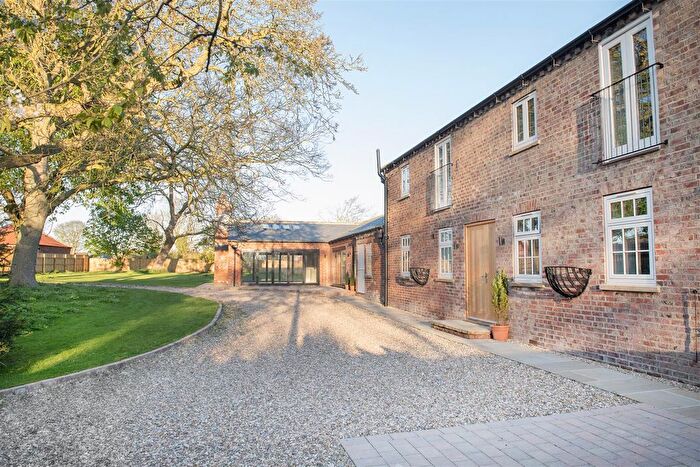4 Bedroom Barn Conversion For Sale In North Dalton, York, YO25