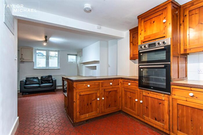 4 Bedroom Terraced House To Rent In George Street, Brighton, BN2