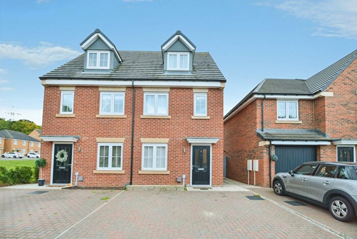 3 Bedroom Semi Detached House For Sale In Whinfell Drive, Middlesbrough, Cleveland, TS6